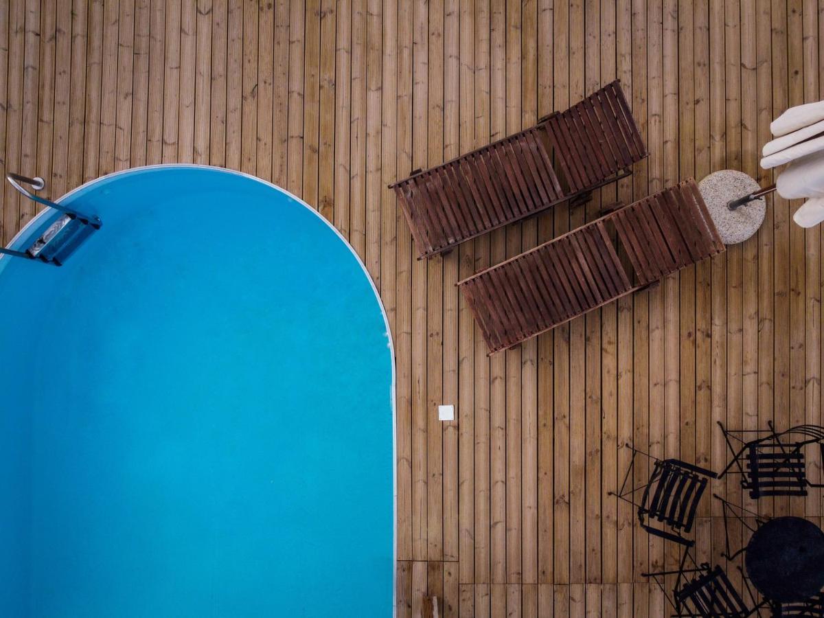 Seashore Stream Suites Alykes  Exterior foto